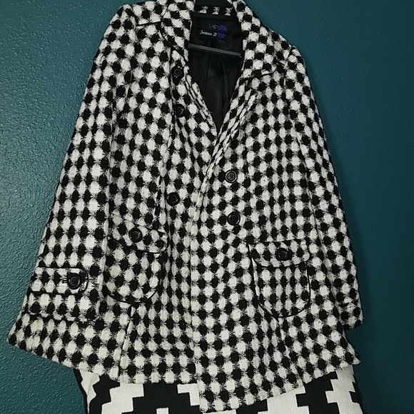 Forever 21 pea coat. Size large. - Picture 2 of 8
